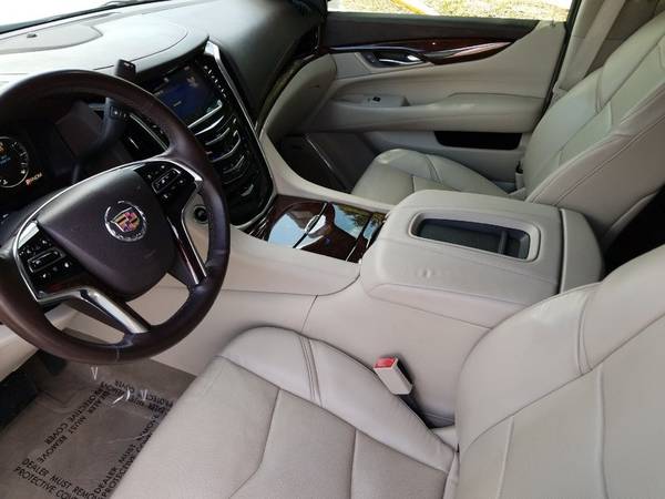 2015 Cadillac Escalade LUXURY EDITION~ BEST COLOR COMBO~ DVD~ FINANCE for sale in Sarasota, FL – photo 2