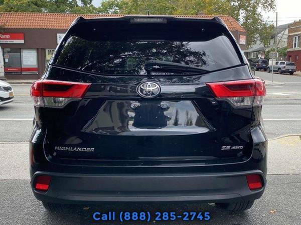 2017 Toyota Highlander SE - - by dealer - vehicle for sale in Great Neck, NY – photo 4