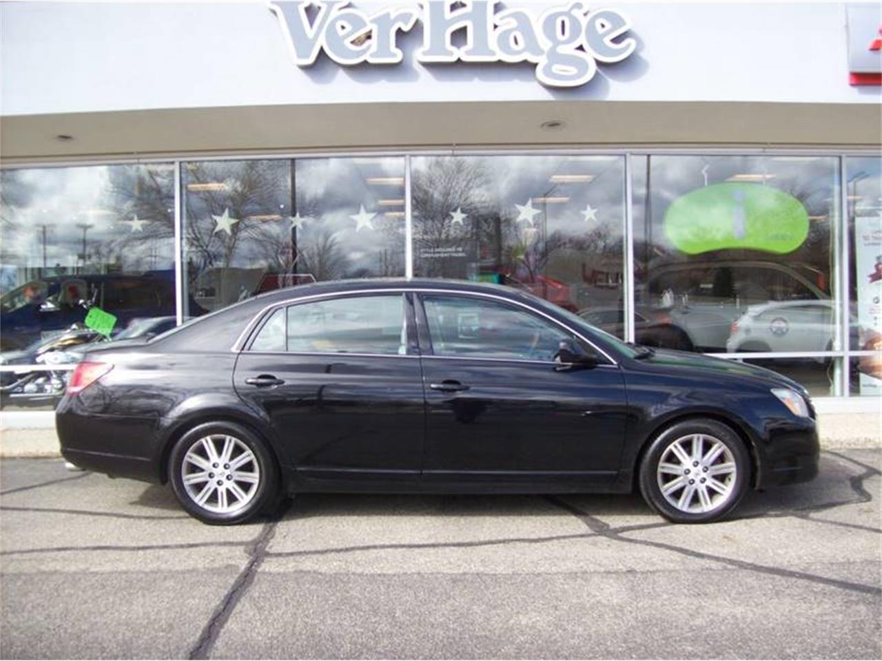 2006 Toyota Avalon for sale in Holland , MI