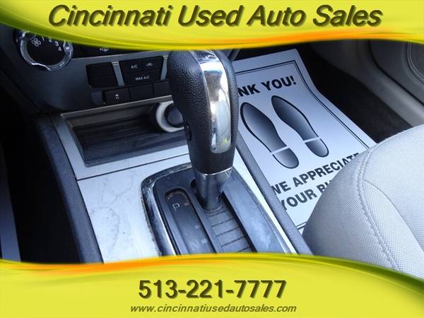 2010 Ford Fusion SE 2 5L I4 FWD - - by dealer for sale in Cincinnati, OH – photo 21