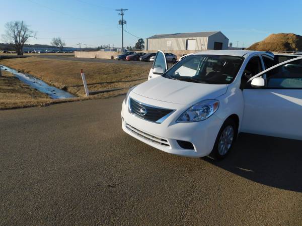 2012 NISSAN VERSA SV - - by dealer - vehicle for sale in Topeka, KS – photo 17