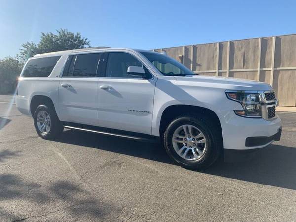 2019 Chevrolet Suburban LT SUV - LOADED! LEATHER! for sale in Tulare, CA – photo 3