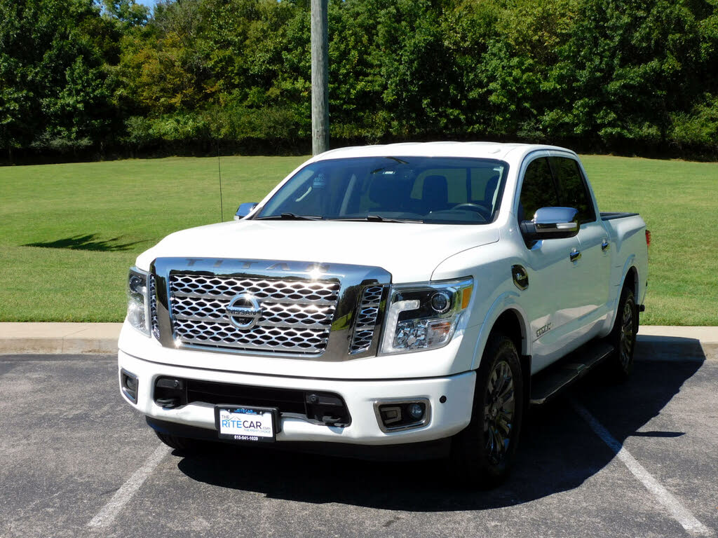 2017 Nissan Titan Platinum Reserve Crew Cab 4WD for sale in Other, TN – photo 2