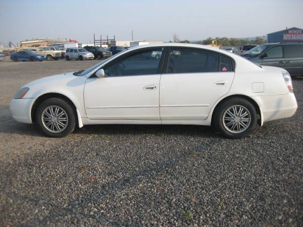 2003 NISSAN ALTIMA - cars & trucks - by dealer - vehicle automotive... for sale in Grand Junction, CO – photo 2