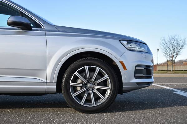 2019 Audi Q7 2 0T Premium - - by dealer - vehicle for sale in Great Neck, NY – photo 9