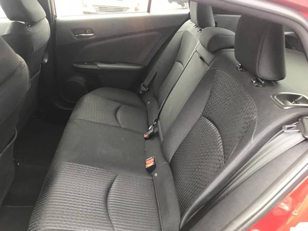 2017 Toyota Prius FWD 5D Hatchback/Hatchback Three for sale in Saint Albans, WV – photo 6