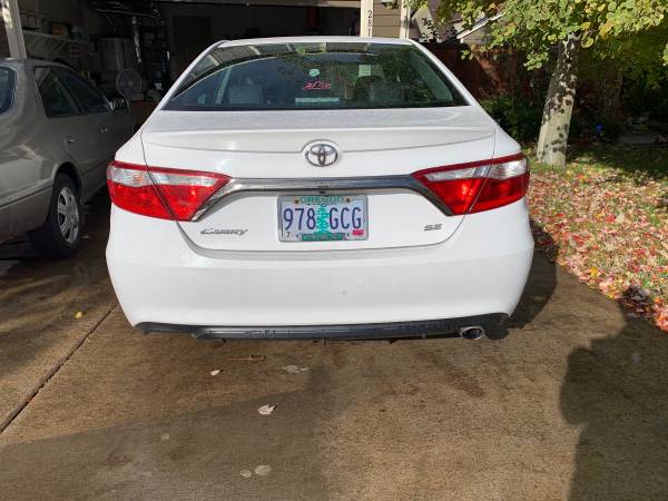 2016 Toyota Camry for sale in Redmond, OR – photo 2
