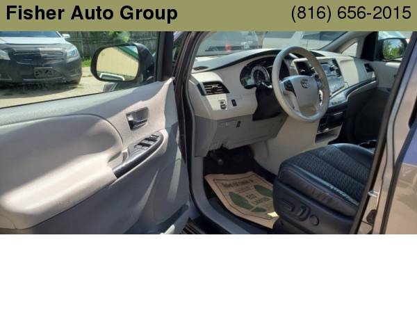 2011 Toyota Sienna Sport Edition 5dr 8-Pass Van 3.5L V6 FWD for sale in Savannah, MO – photo 9