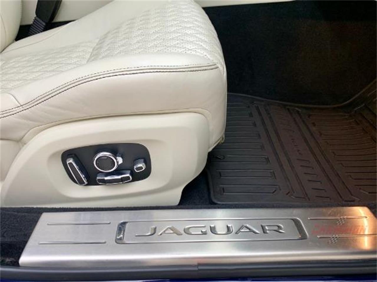 2016 Jaguar XJ for sale in Syosset, NY – photo 32