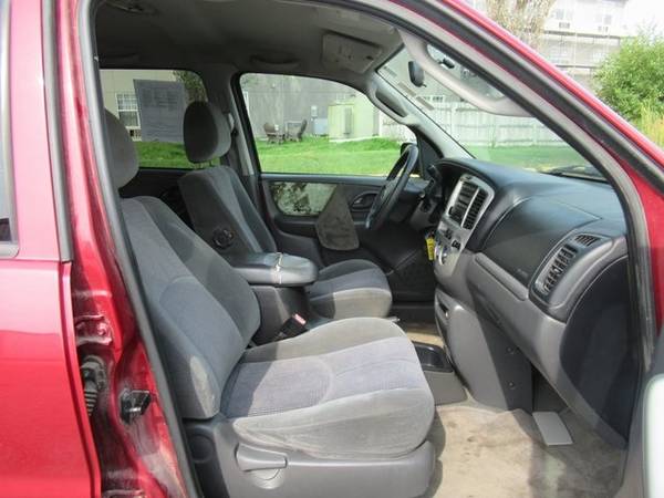 2003 Mazda Tribute AWD 4D Sport Utility / SUV LX for sale in Waterloo, IA – photo 11