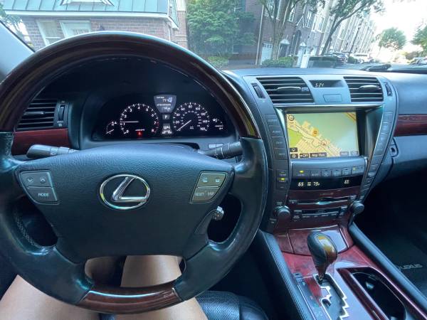 Great condition - runs great - luxury Lexus LS 460 for sale in West New York, NJ – photo 15