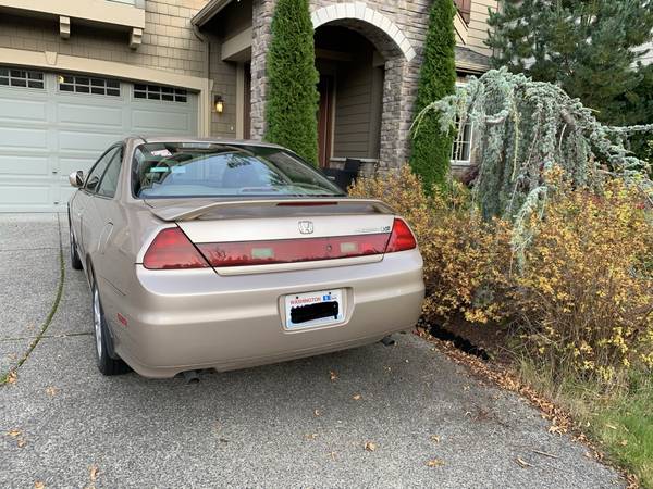 2001 Honda Accord EX Coupe Low miles and excellent condition for sale in SAMMAMISH, WA – photo 4