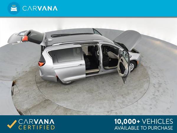2018 Chrysler Pacifica Touring L Minivan 4D mini-van Silver - FINANCE for sale in Las Vegas, NV – photo 14