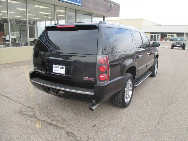 2011 GMC Yukon XL Denali AWD - - by dealer - vehicle for sale in Sioux City, IA – photo 5