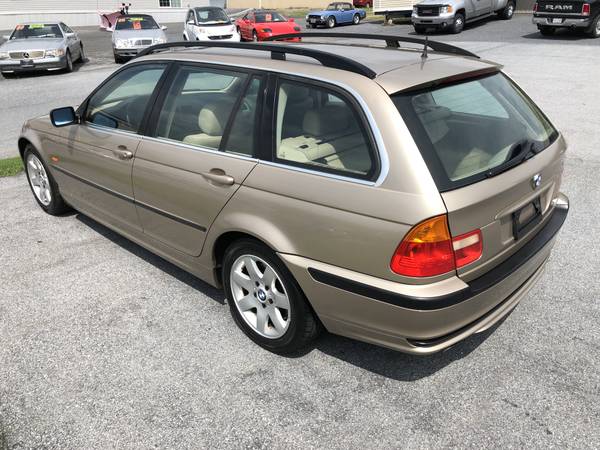 2001 BMW 325iT Sport Wagon 83,000 Miles Clean Carfax 2 Owners Like New for sale in Palmyra, PA – photo 9