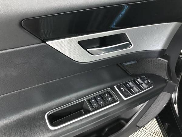 2019 Jaguar XF Premium - EASY FINANCING! - cars & trucks - by dealer... for sale in Portland, OR – photo 24