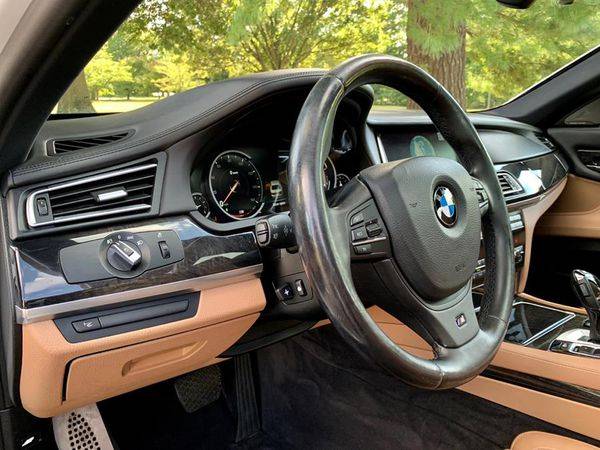 2014 BMW 7 Series 4dr Sdn 750Li xDrive AWD 299 / MO for sale in Franklin Square, NY – photo 15