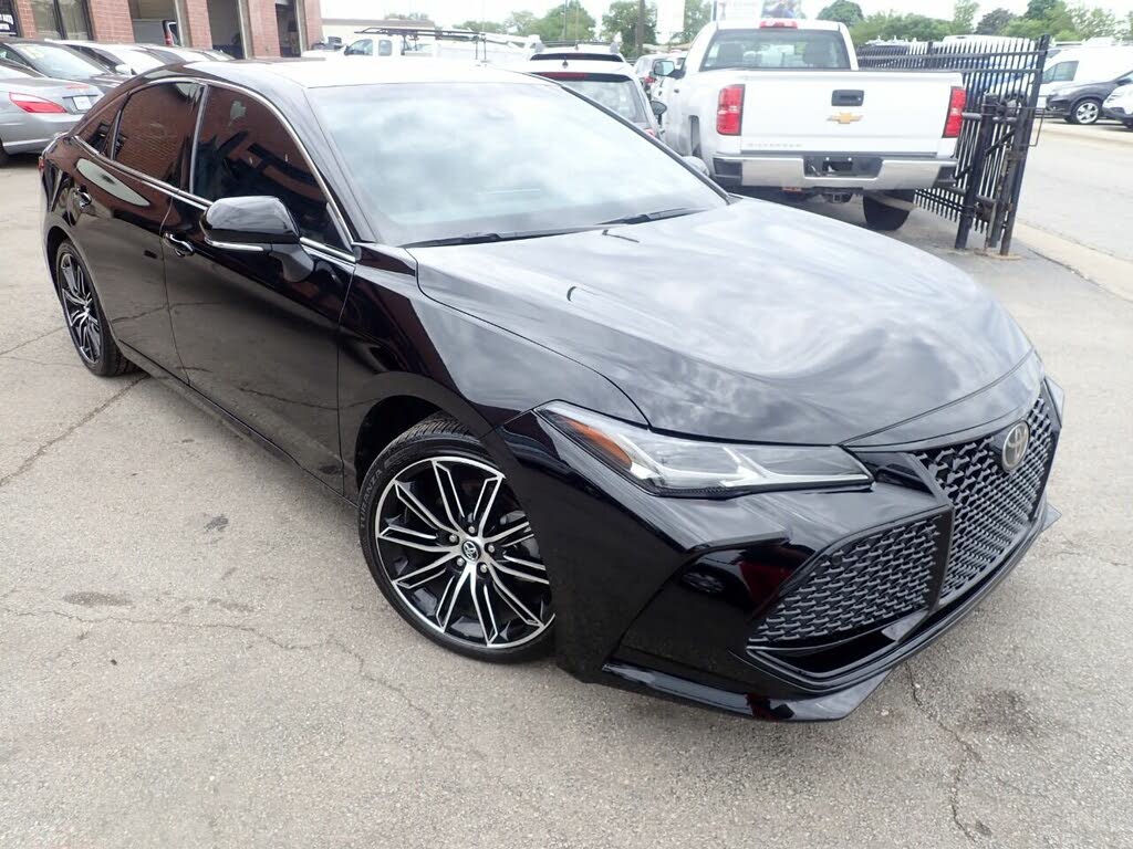 2019 Toyota Avalon Touring FWD for sale in Summit, IL – photo 2