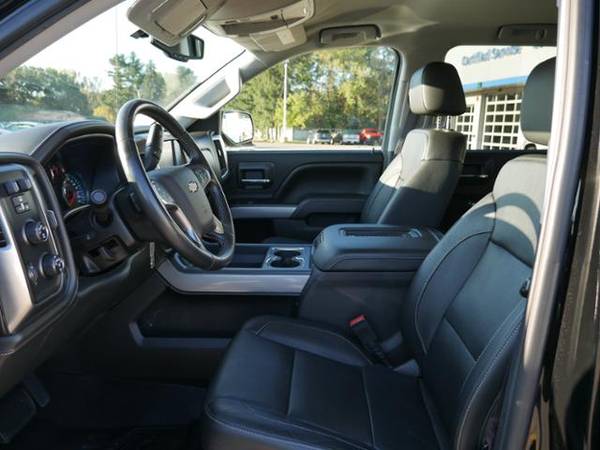 2016 Chevrolet Silverado 1500 Crew Cab LTZ Pickup midnight 6.2 V8 for sale in Saint Paul, MN – photo 9