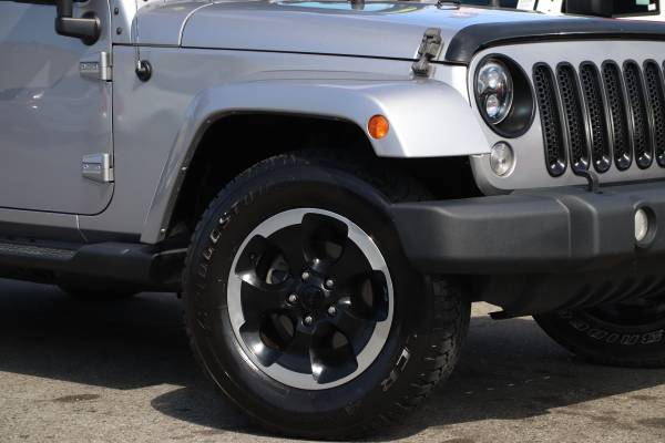 2014 Jeep Wrangler Unlimited Sahara suv Silver for sale in San Jose, CA – photo 3