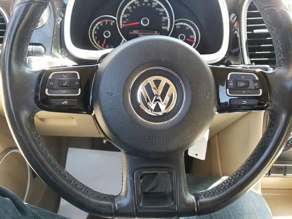 * * * 2014 Volkswagen Beetle 2.5L Hatchback 2D * * * - cars & trucks... for sale in Saint George, UT – photo 18