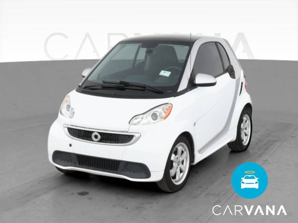 2013 smart fortwo Pure Hatchback Coupe 2D coupe White - FINANCE... for sale in La Crosse, MN