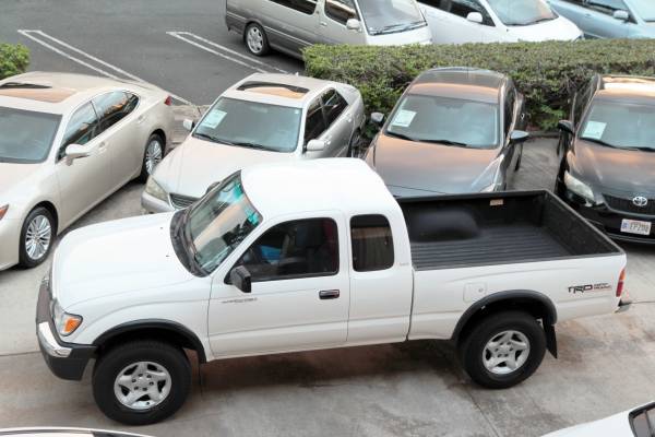 2000 TOYOTA TACOMA XTRACAB OFF-ROAD ALLOY 2WD PRE RUNNER AUTO V6 -... for sale in Honolulu, HI – photo 2
