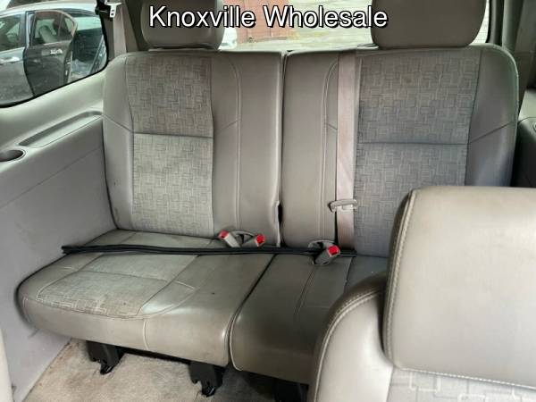 2005 Saturn Relay 2 4dr Mini Van - - by dealer for sale in Knoxville, TN – photo 13