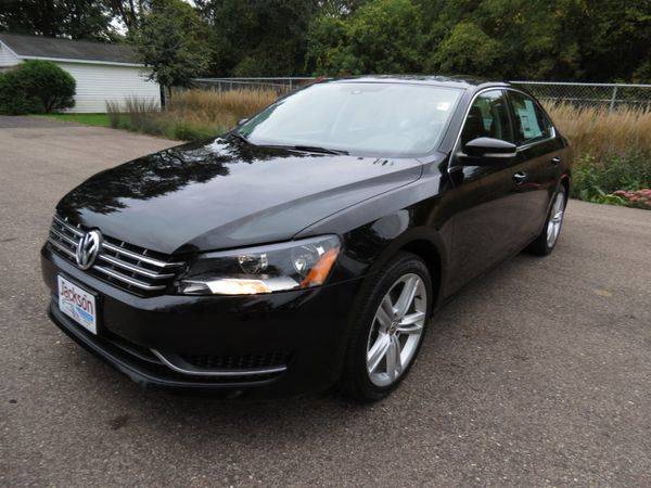 2014 Volkswagen Passat 4dr Sdn 2.0L DSG TDI SE w/Sunroof - Call or... for sale in Maplewood, MN – photo 7