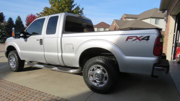 2012 Ford F250 Super Duty XLT 4X4 FX4 Rust Free Southern Truck for sale in Clinton Township, MI – photo 4