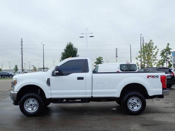2018 Ford F350 F350 F 350 F-350 truck XL (Oxford White) GUARANTEED... for sale in Sterling Heights, MI – photo 5