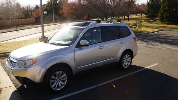 2011 Subaru Forester - 65,000 miles - cars & trucks - by owner -... for sale in Reno, NV – photo 4