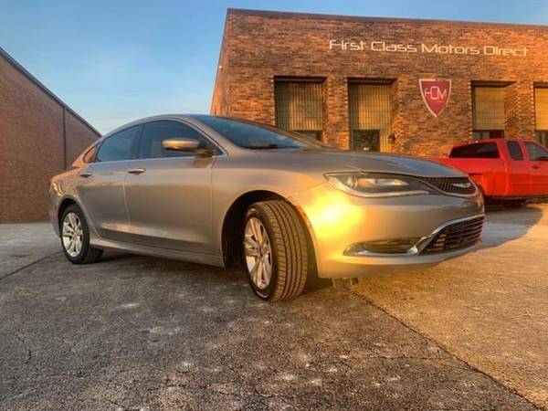 2015 Chrysler 200 Limited - sedan - - by dealer for sale in Addison, IL – photo 6