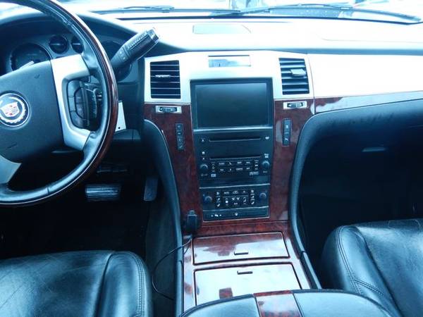 2008 Cadillac Escalade AWD 4dr - cars & trucks - by dealer - vehicle... for sale in Oakdale, MN – photo 16