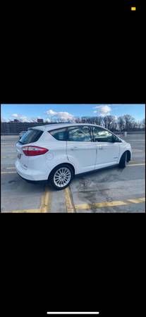 2013 Ford C-Max SEL Hybrid for sale in Rockville, District Of Columbia – photo 4