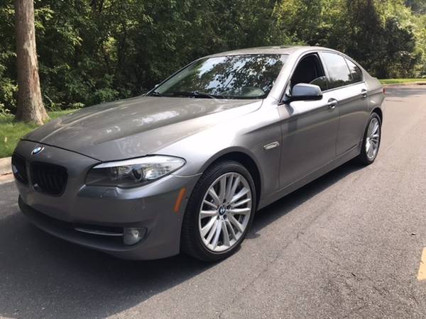 🔥 2011 BMW 550i Sport - cars & trucks - by owner - vehicle... for sale in Austin, TX