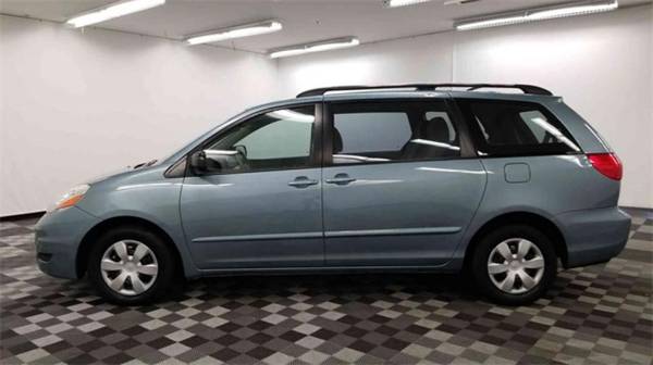 2009 TOYOTA Sienna CE 4D Passenger Van for sale in Long Island City, NY – photo 4