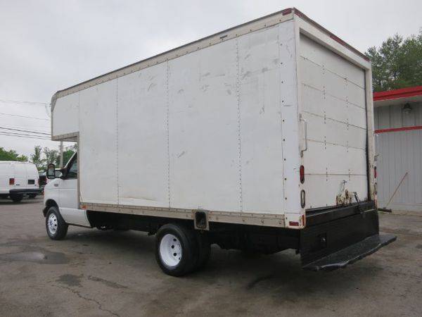 2005 Ford E-Series Van E-350 14 foot PLUS 4 FOOT ATTIC 18 FOOT BOX... for sale in Walden, NY – photo 12