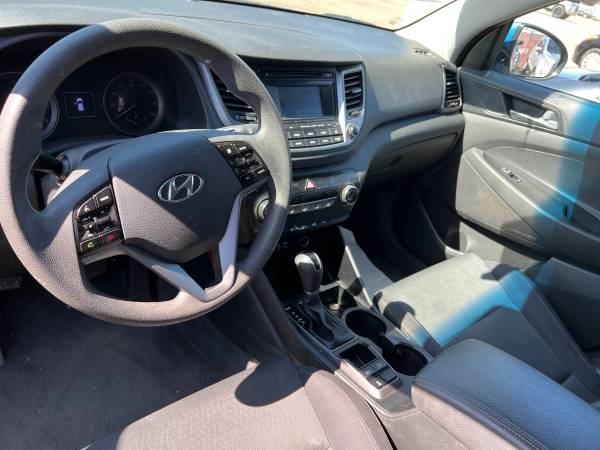 2016 Hyundai Tuucson - - by dealer - vehicle for sale in Arlington, TX – photo 2