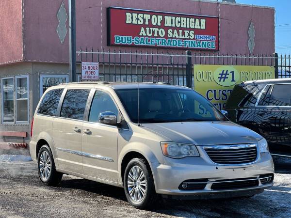 2013 Chrysler Town and Country Touring L 4dr Mini Van Minivan - cars for sale in Detroit, MI – photo 2