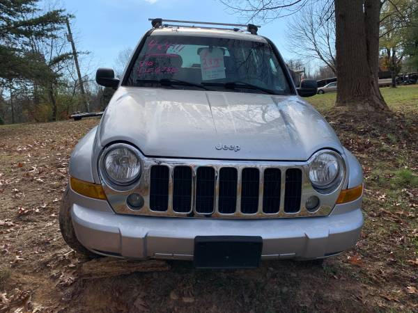 2007 Jeep Liberty 4x4 - cars & trucks - by owner - vehicle... for sale in Glade Hill, VA – photo 6