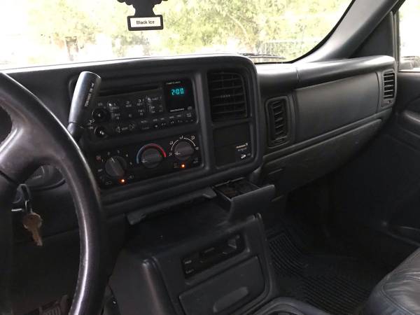 2001 Chevy Silverado 2500 HD LT 6.0 V8 for sale in Vernon, TX – photo 11