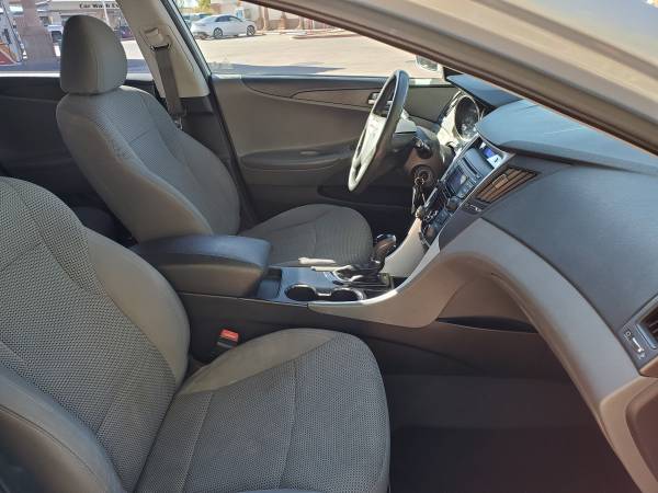 Hyundai Sonata SE 2013 Clean Carfax!! Best Buy On Craigslist!!! -... for sale in Gilbert, AZ – photo 17