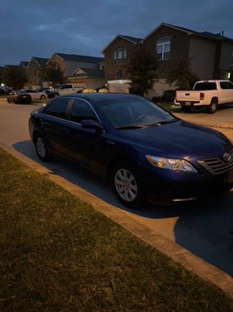 2007 Toyota Camry Hybrid - cars & trucks - by owner - vehicle... for sale in Houston, TX – photo 2