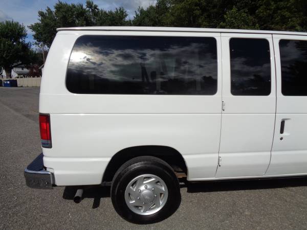 2009 Ford Econoline E-350 XLT Super Duty Only 80k Miles Very Clean for sale in Waynesboro, PA – photo 8
