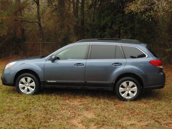 2014 Subaru Outback All Wheel Drive! Super clean! for sale in Mendenhall, MS – photo 2