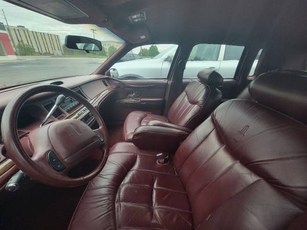 1997 Lincoln Town Car Executive - - by dealer for sale in Indianapolis, IN – photo 8