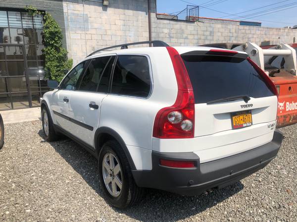 2004 Volvo XC90 AWD 2.5T 7-Passenger for sale in Brooklyn, NY – photo 3