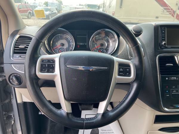 2015 Chrysler Town & Country Touring, Leather, Stow-n-Go, SALE for sale in MONTROSE, CO – photo 14