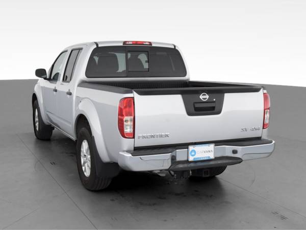 2019 Nissan Frontier Crew Cab PRO-4X Pickup 4D 5 ft pickup Silver -... for sale in Madison, WI – photo 8